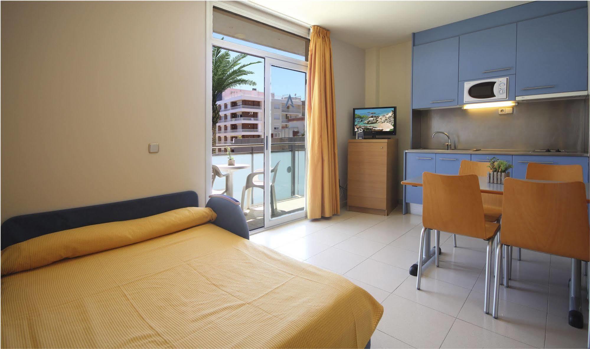 Aqua Hotel Nostre Mar Apartments Pineda de Mar Εξωτερικό φωτογραφία